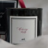 VALENTINE'S CANDLE Vela perfumada artesanal ARI HOME com pavio de madeira em copo preto e etiqueta de luxo